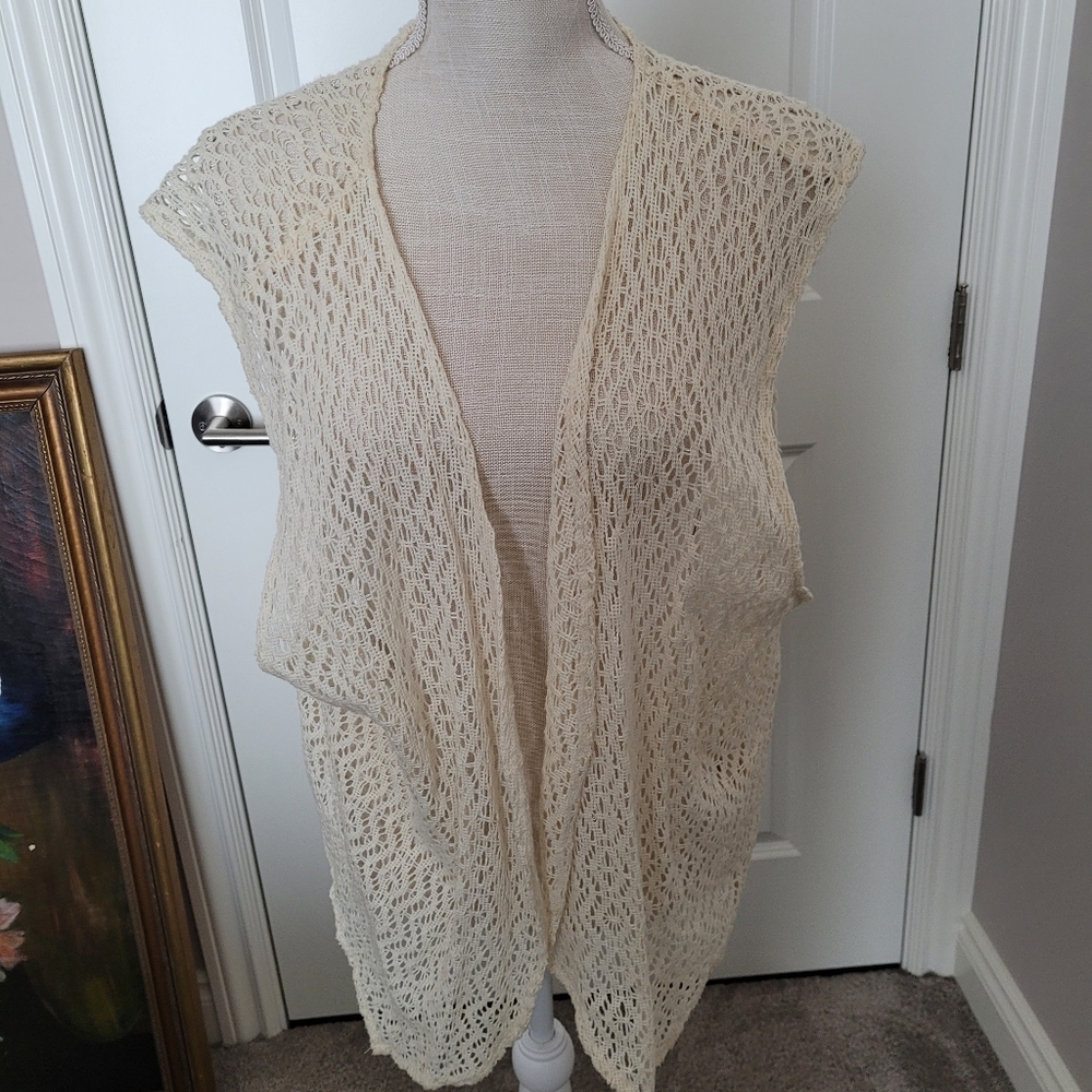 Med/large crochet cream vest